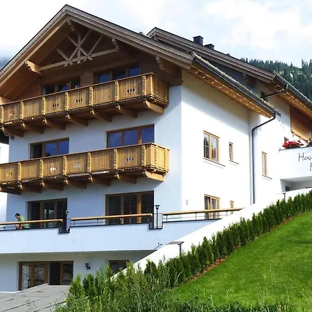 Feriehus Home, *